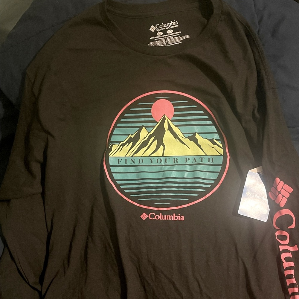 Rare Black and Pink Columbia NWT 💰